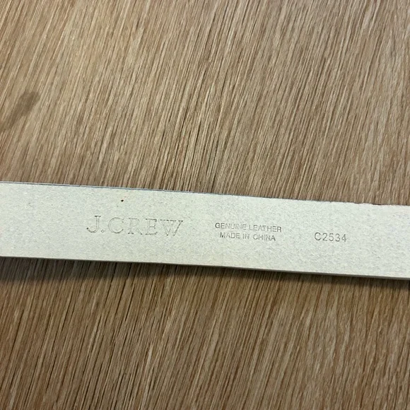 J. Crew Cream Leather Belt with Gold Buckle - Picture 2 of 3